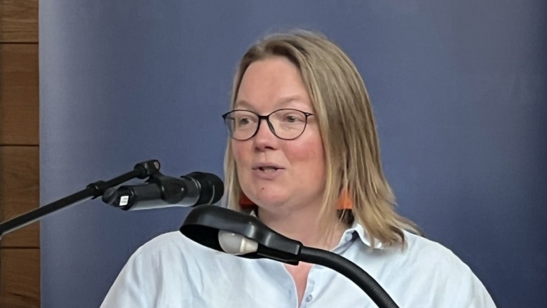 Hella Bachmann bei der Vorstellung der KPV